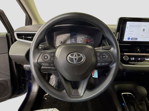 Used 2025 Toyota Corolla LE image 13