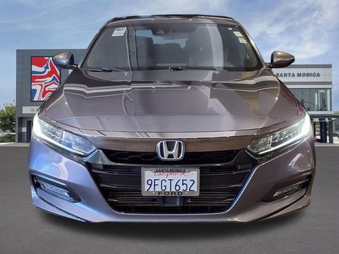 Used 2018 Honda Accord Sport image 2