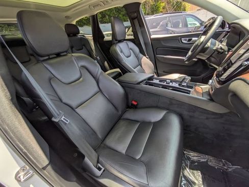 Certified 2023 Volvo XC60 B5 Plus w/ Climate Package FWD image 30