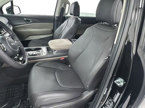 New 2026 Kia Carnival SX FWD image 10