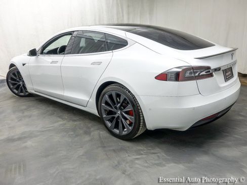 Used 2020 Tesla Model S Performance image 8