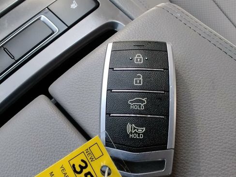 Used 2019 Genesis G80 3.8 AWD/4WD image 28