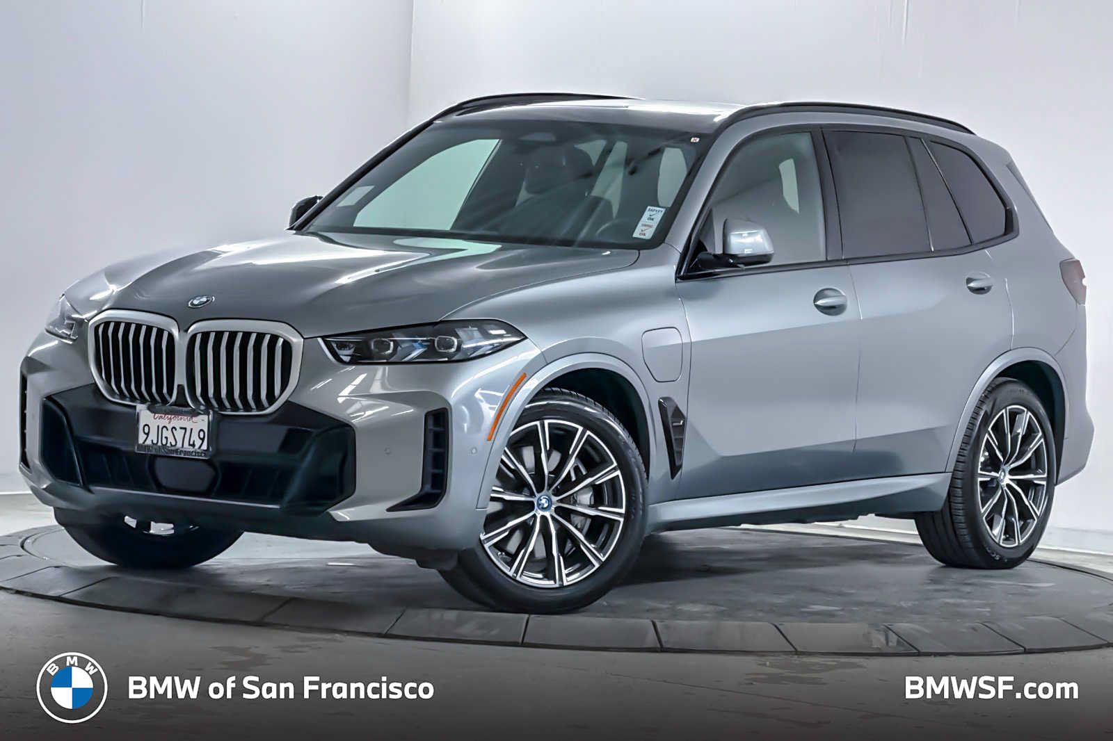 Used 2024 BMW X5 xDrive50e w/ M Sport Package AWD/4WD image 1