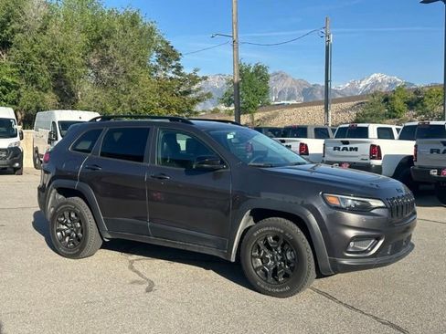 Used 2022 Jeep Cherokee Latitude AWD/4WD image 10