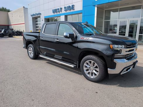 Used 2021 Chevrolet Silverado 1500 LTZ w/ LTZ Premium Package AWD/4WD image 2