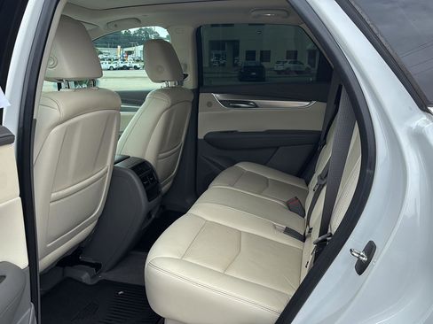Used 2019 Cadillac XT5 Luxury AWD/4WD image 7
