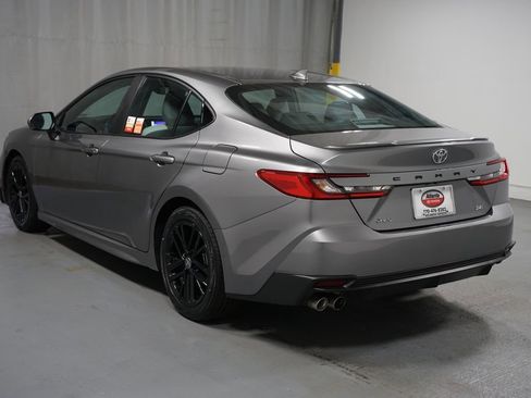 Certified 2025 Toyota Camry SE w/ Convenience Package image 6