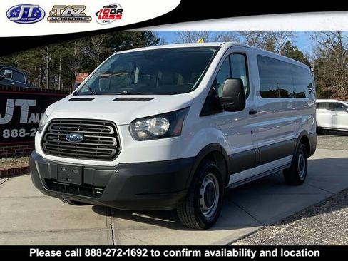 Used 2017 Ford Transit 150 XL image 3