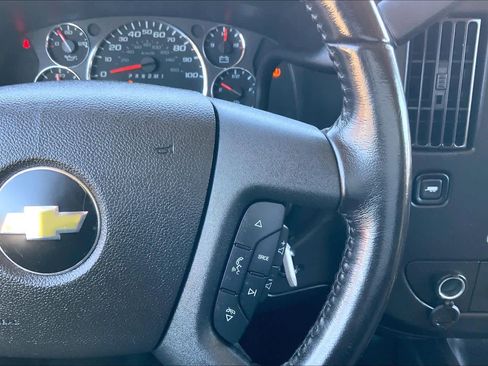 Used 2021 Chevrolet Express 2500 w/ Driver Convenience Package image 19