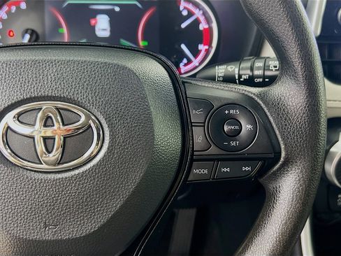 Used 2023 Toyota RAV4 XLE FWD image 19