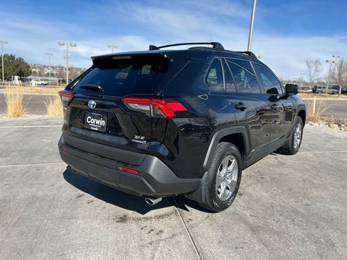 Used 2023 Toyota RAV4 XLE w/ XLE Grade Weather Package image 9