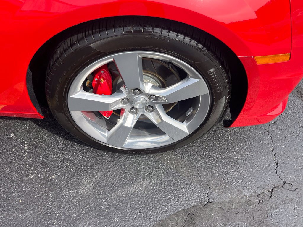 Used 2010 Chevrolet Camaro SS w/ RS Package RWD image 9