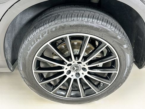 Certified 2022 Mercedes-Benz GLC 300 image 32