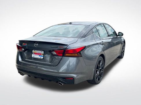 New 2026 Nissan Altima 2.5 SR w/ SR Midnight Edition Package FWD image 5