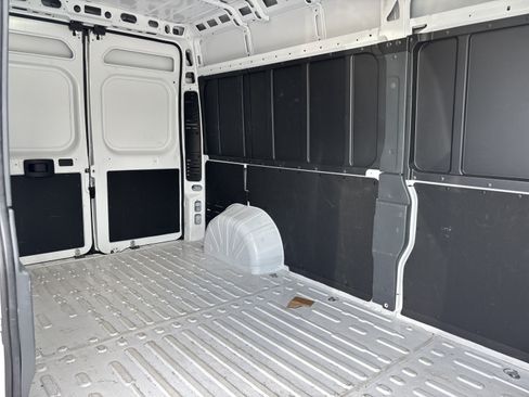Used 2026 RAM ProMaster 2500 w/ Convenience Group FWD image 18