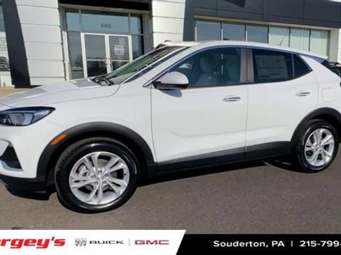 Used 2023 Buick Encore GX Preferred w/ Cold Weather Comfort Package AWD/4WD image 4