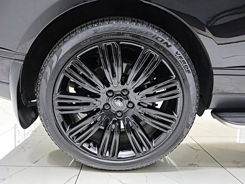 Used 2020 Land Rover Range Rover HSE image 44