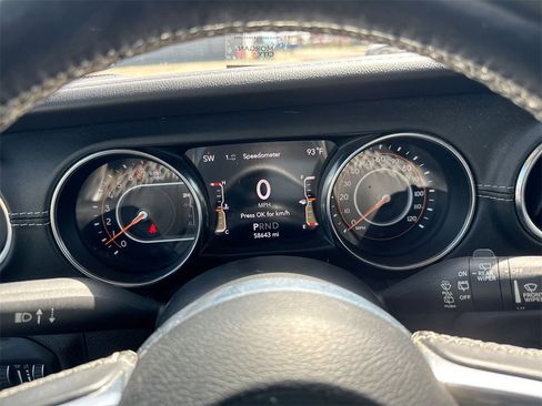 Used 2020 Jeep Wrangler Unlimited Sahara w/ Dual Top Group image 21