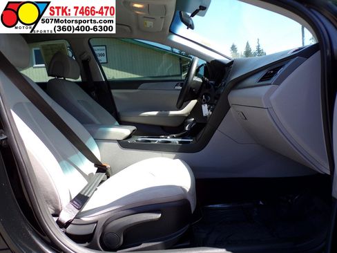 Used 2015 Hyundai Sonata SE image 19