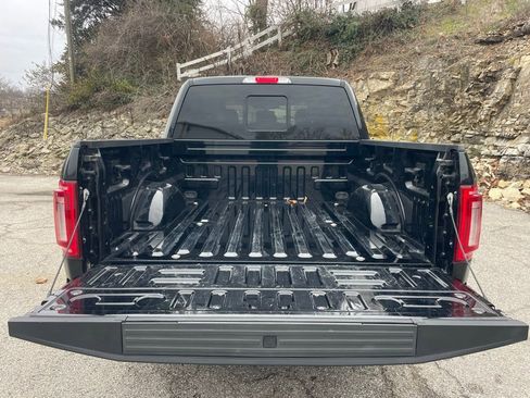 Used 2018 Ford F150 King Ranch w/ FX4 Off-Road Package image 9