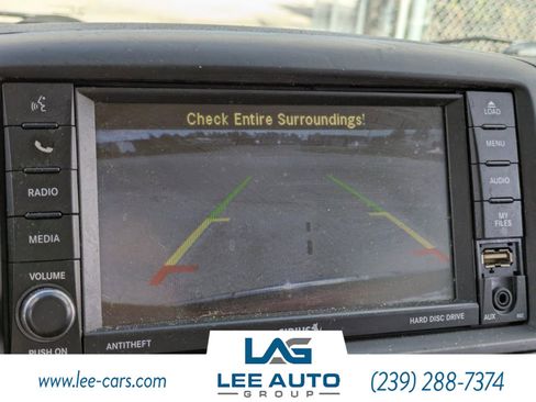 Used 2012 Chrysler Town & Country Touring image 24