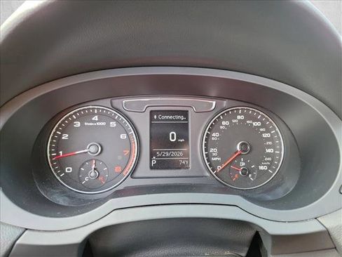 Used 2018 Audi Q3 2.0T Premium w/ Convenience Package FWD image 20