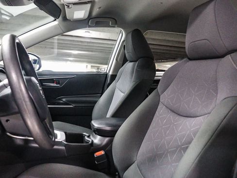Certified 2024 Toyota RAV4 XLE AWD/4WD image 19