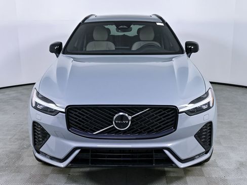 New 2026 Volvo XC60 B5 Plus w/ Protection Package Premier AWD/4WD image 34