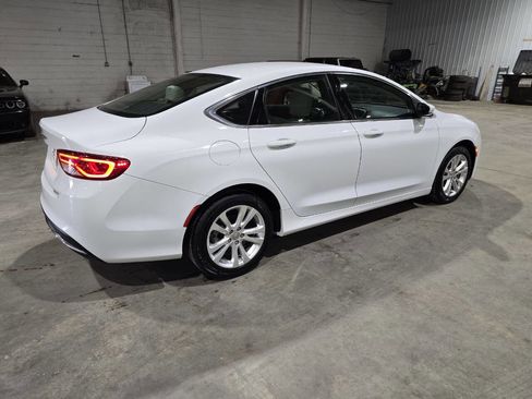 Used 2016 Chrysler 200 Limited image 13