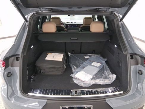 New 2026 Porsche Cayenne S image 31