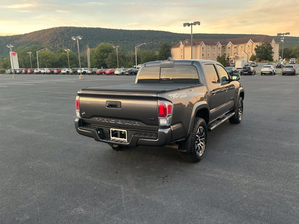 Certified 2022 Toyota Tacoma TRD Sport AWD/4WD image 7