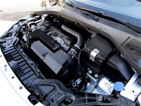 Used 2015 Volvo V60 T5 Cross Country w/ Convenience Package image 37