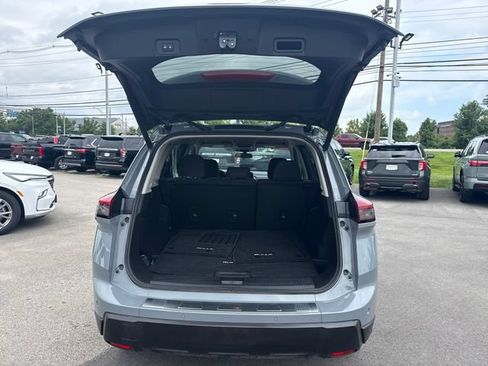 Certified 2026 Nissan Rogue SV AWD/4WD image 10