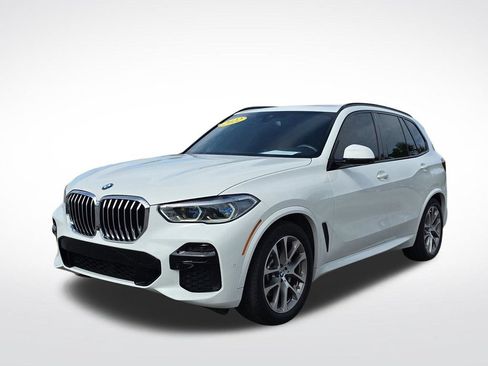 Used 2022 BMW X5 xDrive40i w/ M Sport Package AWD/4WD image 2