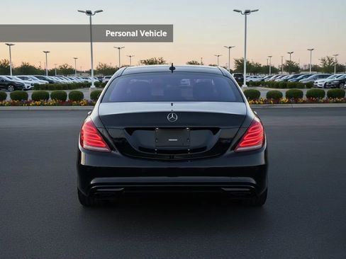 Used 2016 Mercedes-Benz S 550 Sedan w/ Sport Package w/ Sport Package image 4