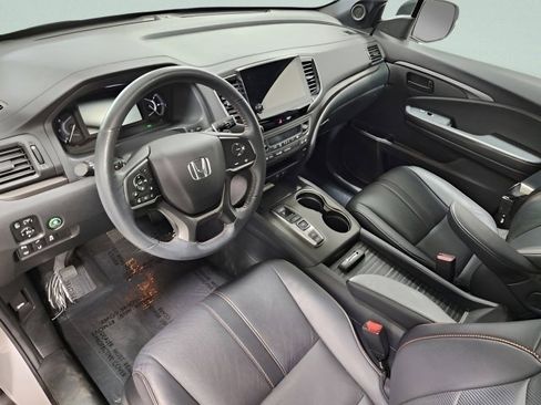 Certified 2023 Honda Passport TrailSport image 23