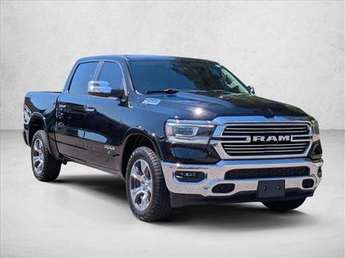 Used 2022 RAM 1500 Laramie AWD/4WD image 3