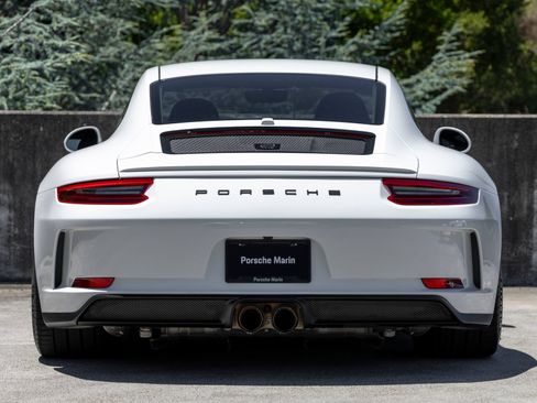 Certified 2018 Porsche 911 GT3 RWD image 10