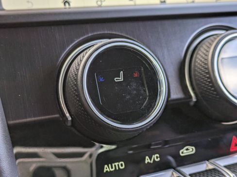 Used 2020 Jaguar F-TYPE Convertible image 27