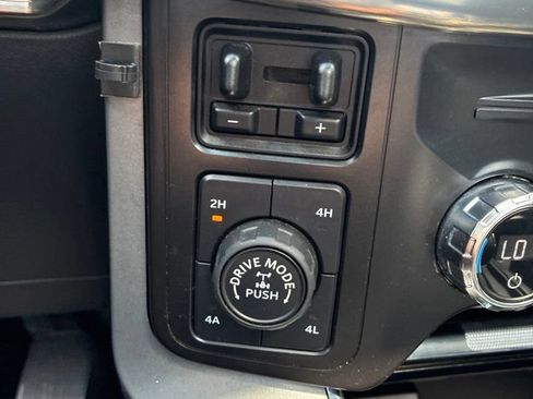 Used 2021 Ford F150 Lariat w/ Equipment Group 502A High AWD/4WD image 44