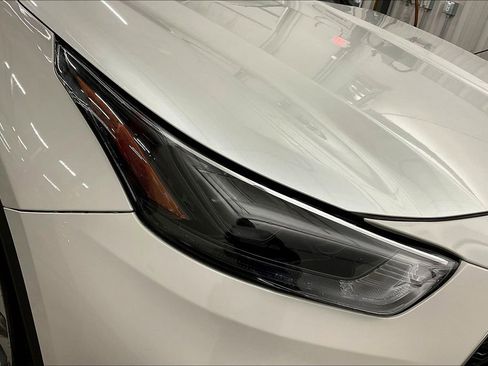 Used 2022 Toyota Highlander XLE image 33