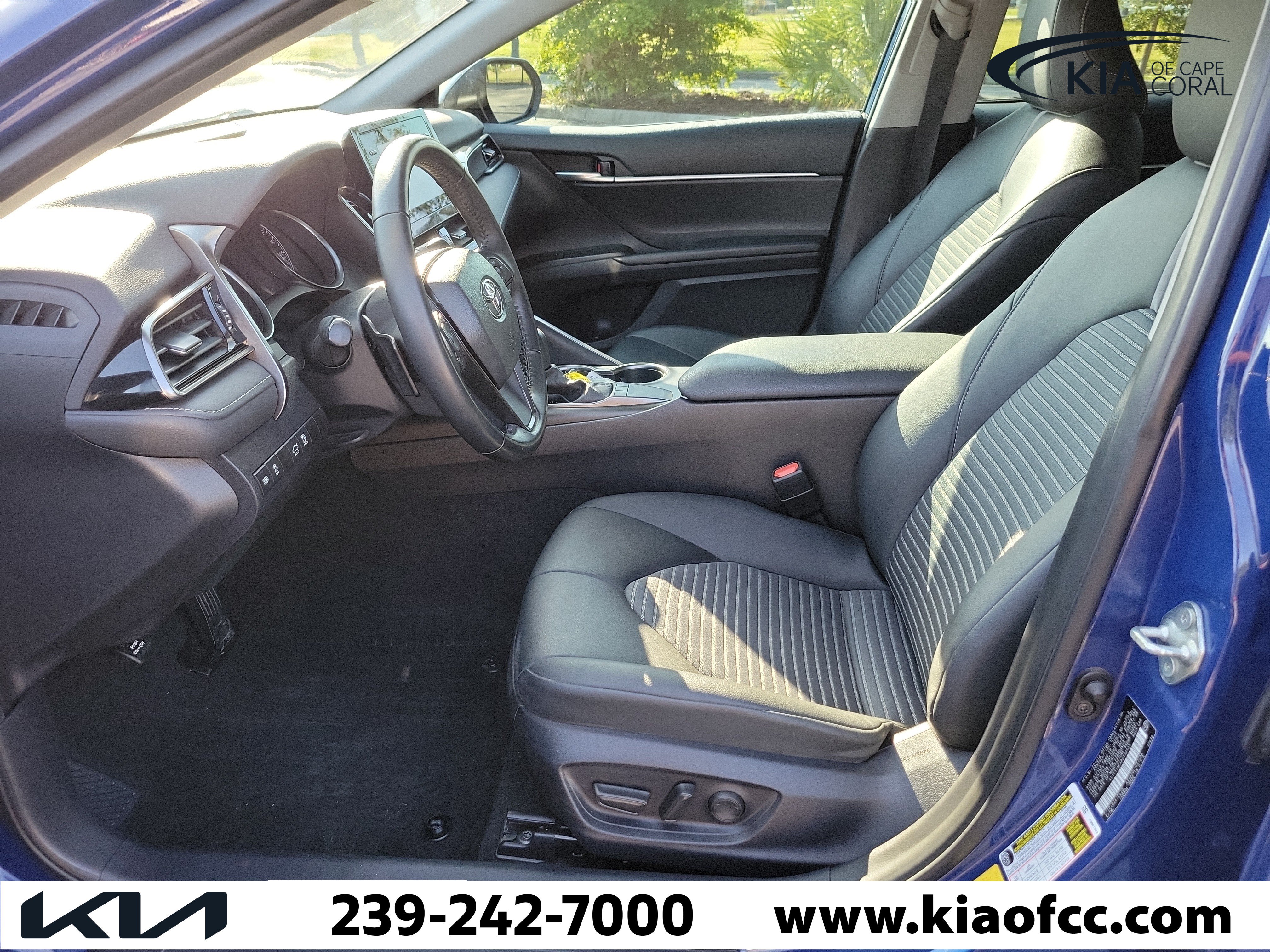 Used 2023 Toyota Camry SE w/ Convenience Package FWD image 20