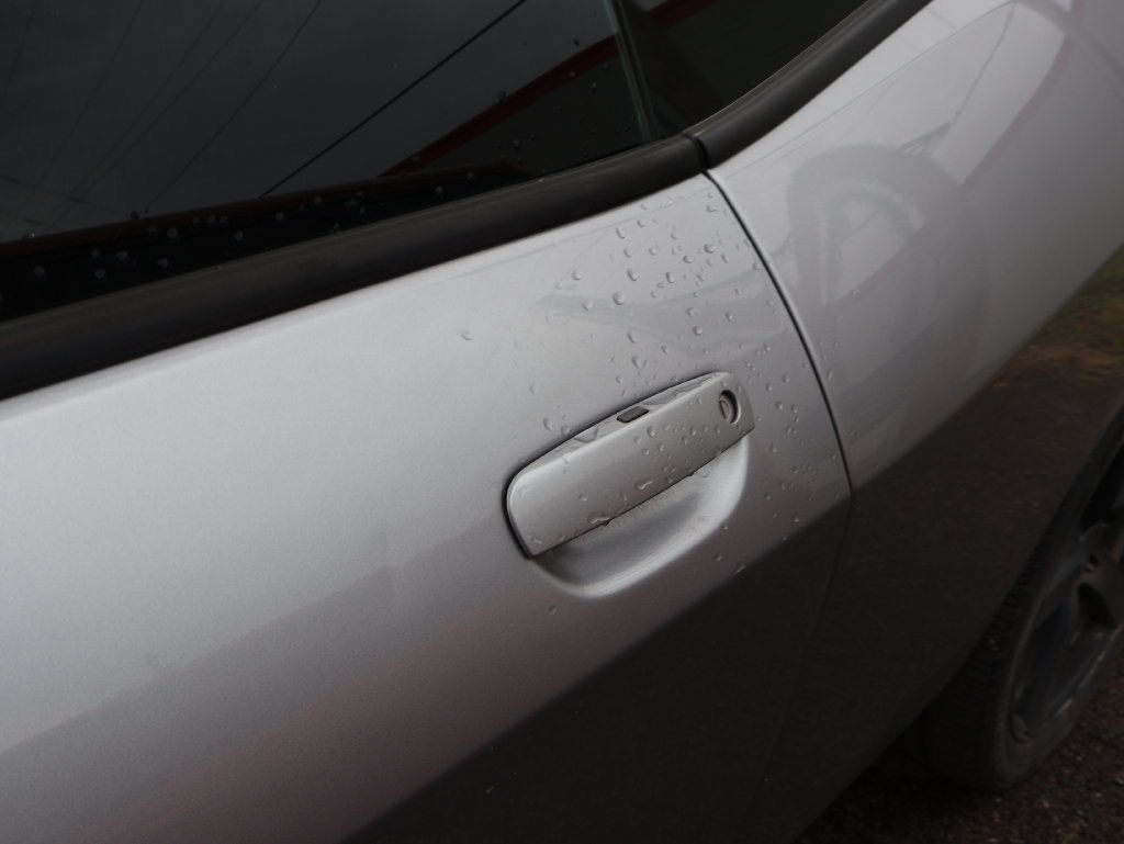 Used 2014 Dodge Challenger SXT RWD image 16