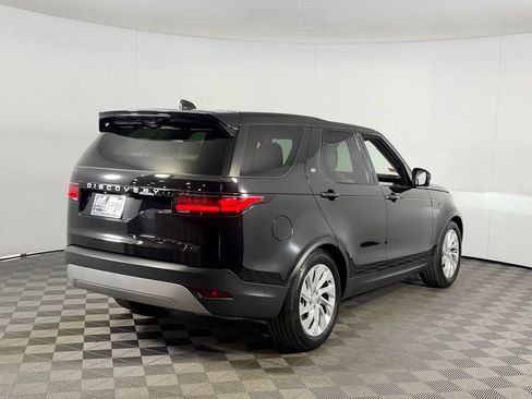 Used 2025 Land Rover Discovery S AWD/4WD image 8