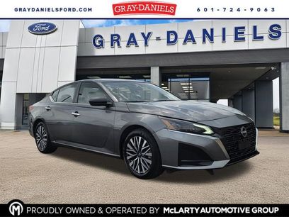 Used 2025 Nissan Altima 2.5 SV