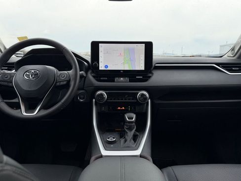 Used 2025 Toyota RAV4 Limited w/ Advanced Technology Package image 17