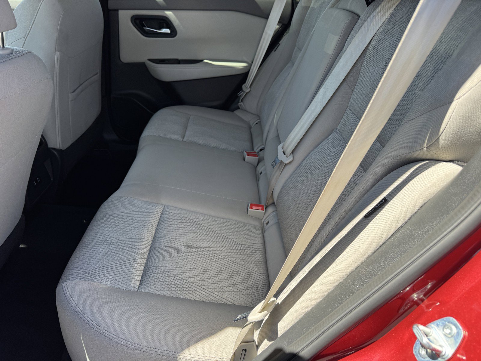 Used 2025 Nissan Rogue SV AWD/4WD image 13