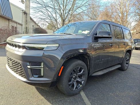 New 2026 Jeep Grand Wagoneer Limited image 2