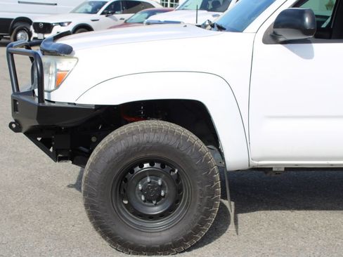 Used 2015 Toyota Tacoma 4x4 Double Cab w/ TRD Off-Road Package image 7