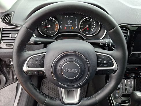 Used 2020 Jeep Compass Latitude image 20